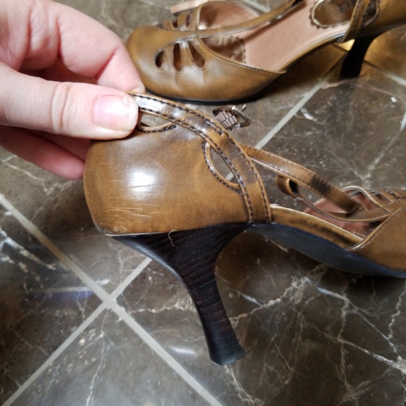 Mudd cognac brown heels - Picture 3 of 8